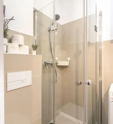 Urban Chic - - Center&orla